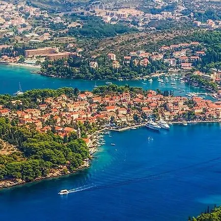 - Panoramic Sea View *