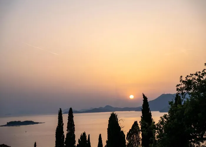 - Panoramic Sea View Cavtat
