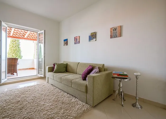 - Panoramic Sea View